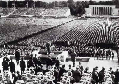 concentració nazi en Nuremberg, foto en http://www.memoriales.net